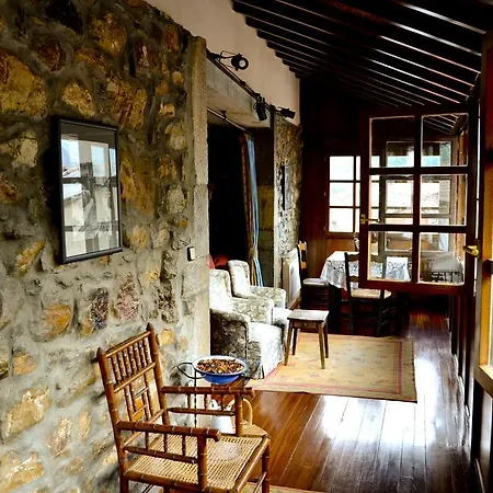 Nucleo De La Corte Guest house