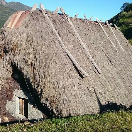 Nucleo De La Corte Guest house