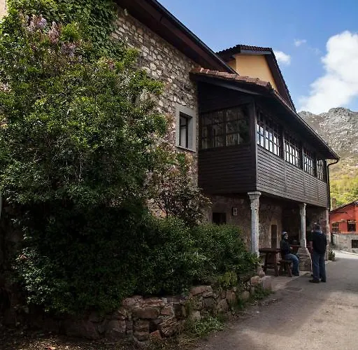 Nucleo De La Corte 3* Villar de Vildas