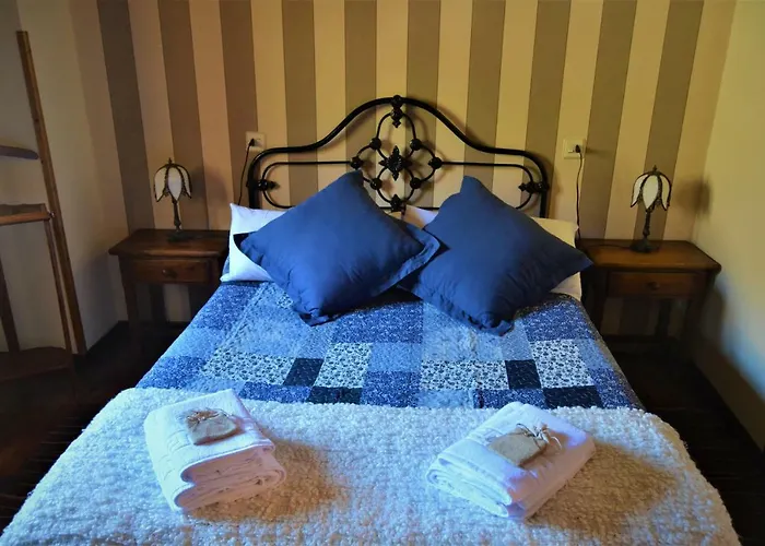 Nucleo De La Corte Villar de Vildas